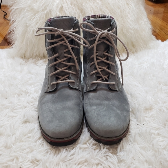 LL BEAN Womens Park Ridge Casual Boot Low gray  Maroon and gray tartan Size 9 - Picture 10 of 10